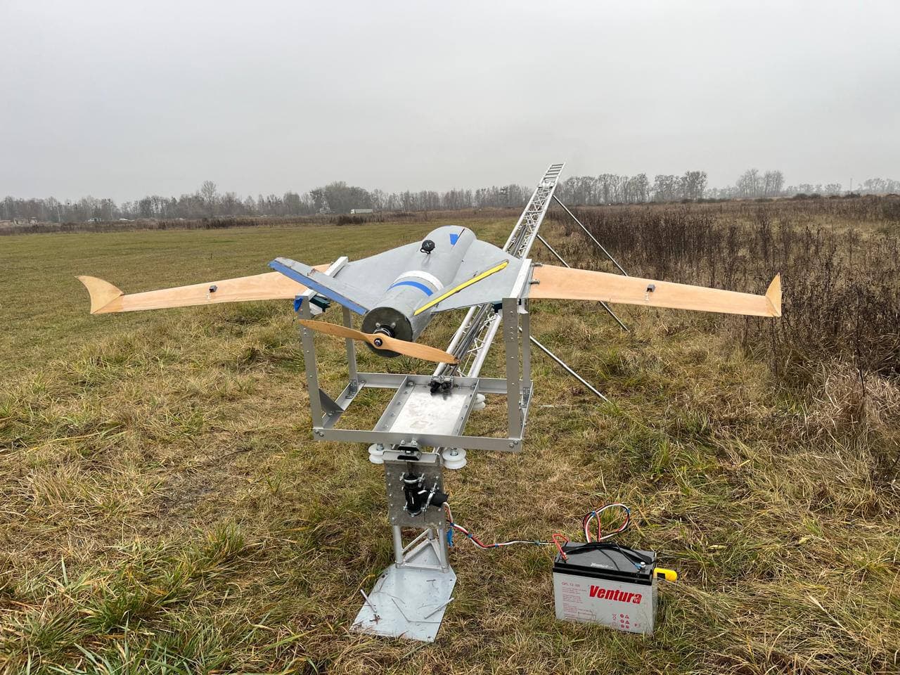 V-tail — field deployment, catapult profile side view